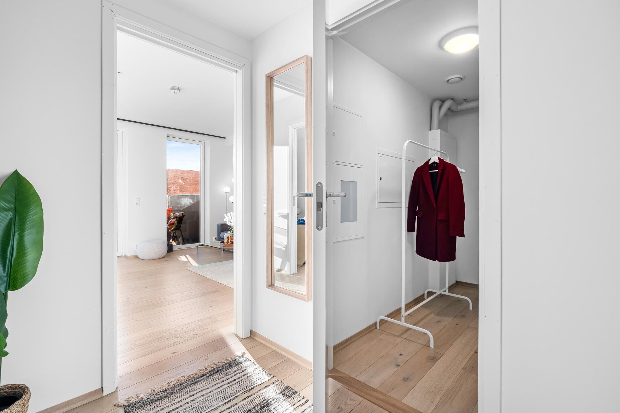 Romslig entré/gang.